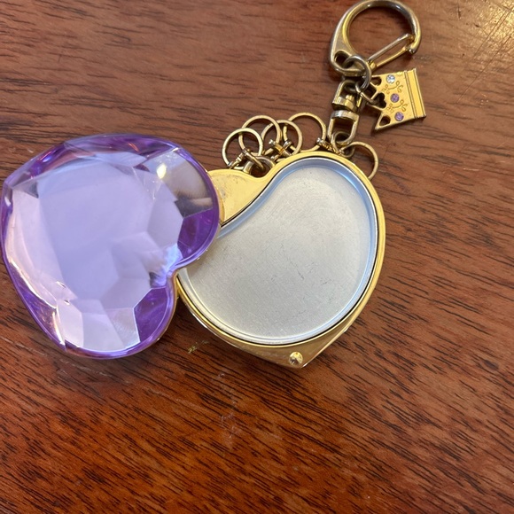 Vera Wang keychain - Picture 2 of 7